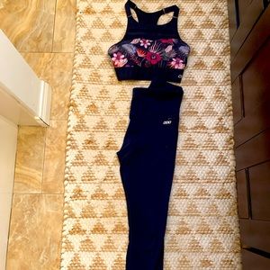 LORNA JANE Sz S yoga outfit